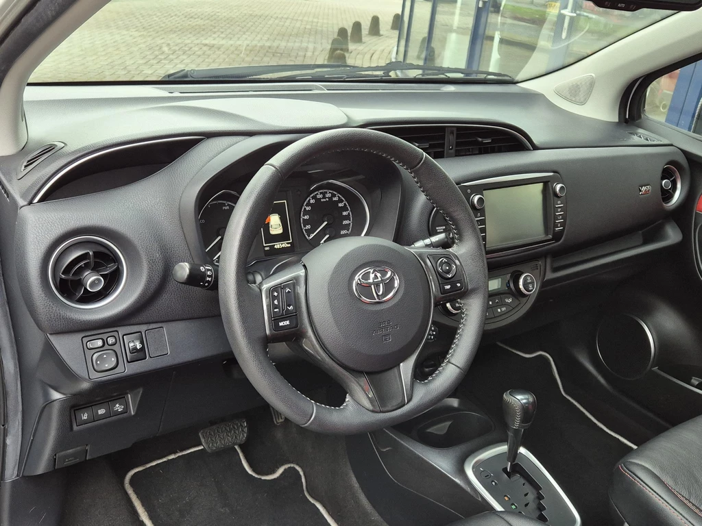Toyota Yaris – foto 12