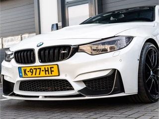 BMW M4 – thumbnail 2