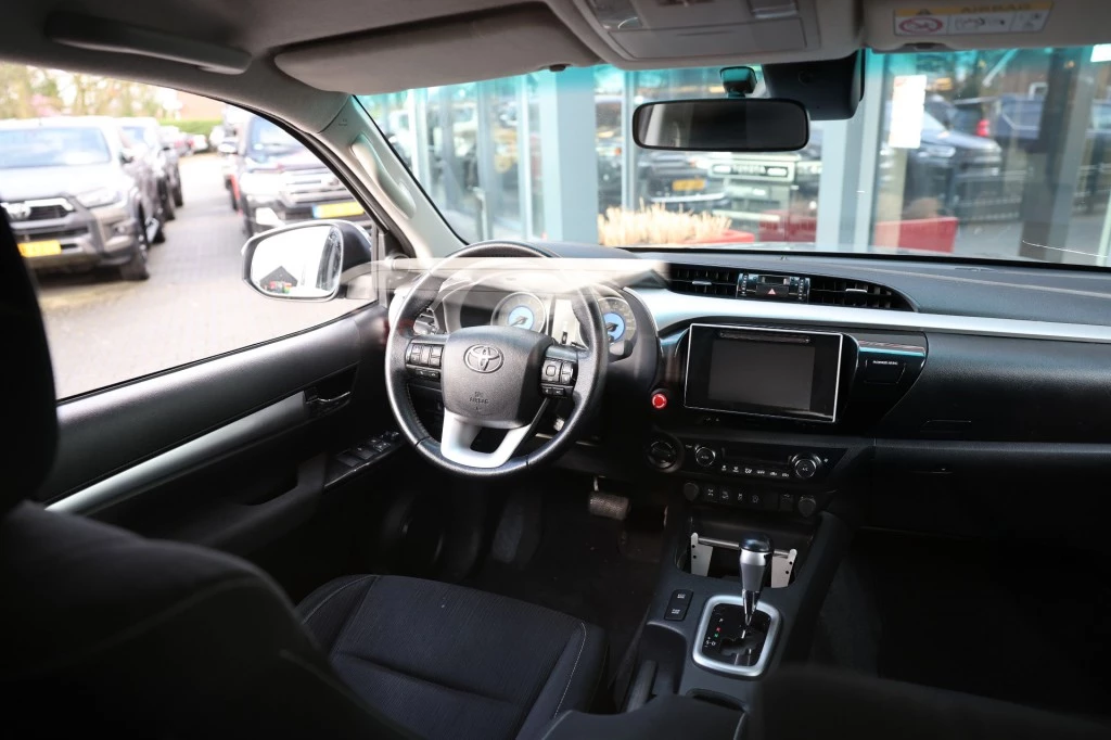 Toyota Hilux – foto 21
