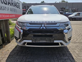 Mitsubishi Outlander – thumbnail 4