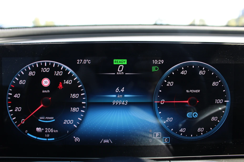 Mercedes-Benz EQC – foto 23