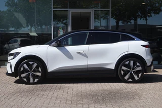 Renault Megane E-Tech – thumbnail 4