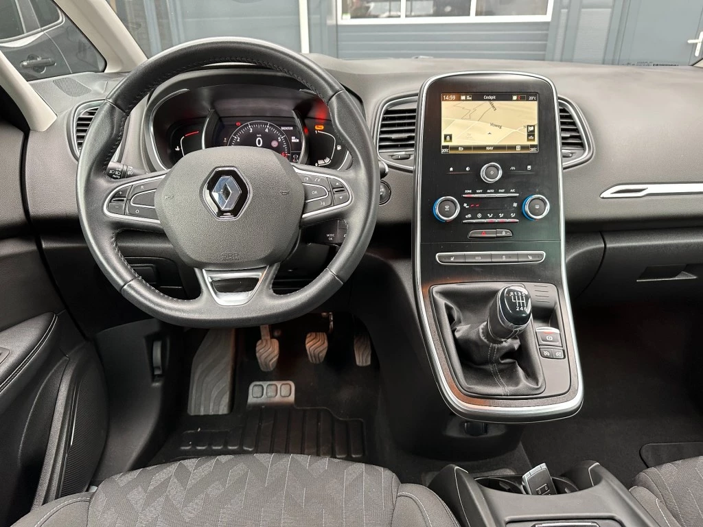 Renault Grand Scénic – foto 8