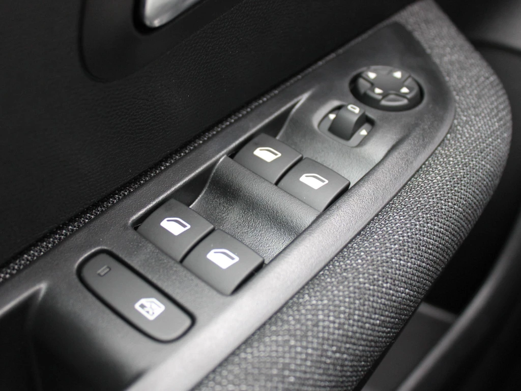 Peugeot 208 – foto 26