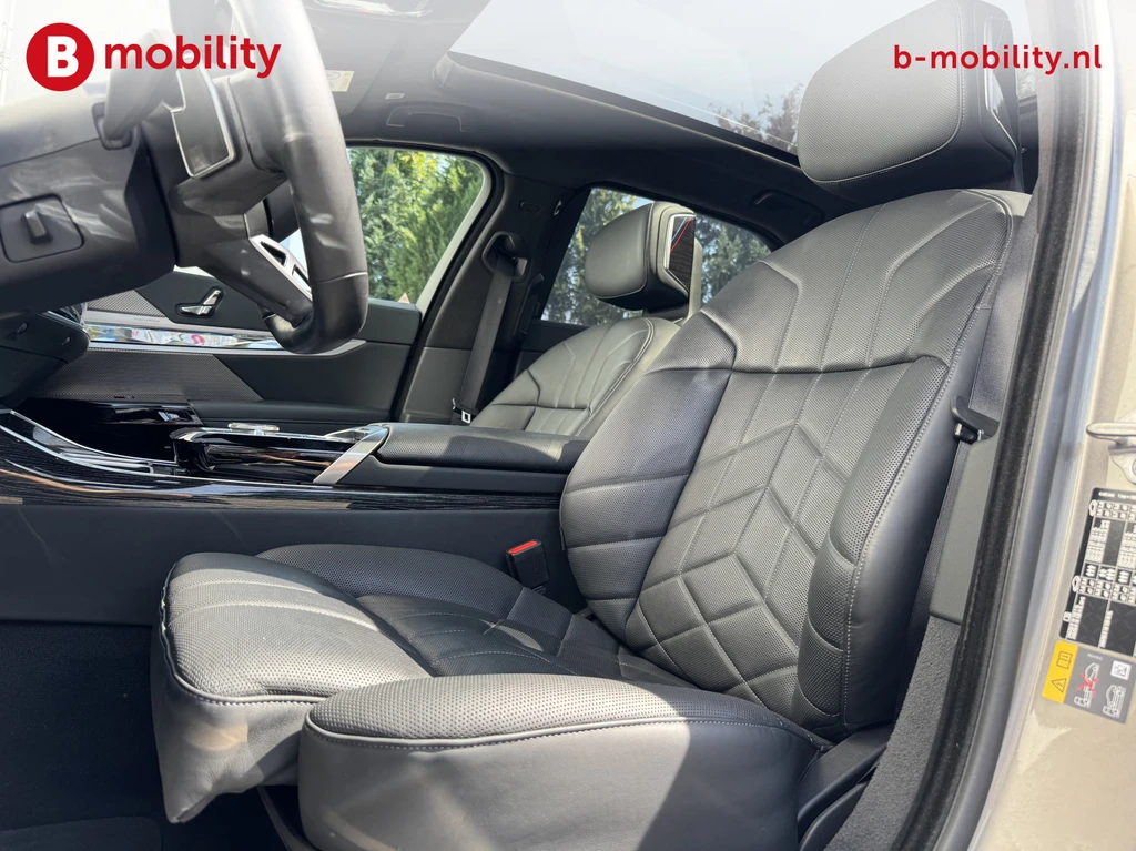BMW i7 – foto 10