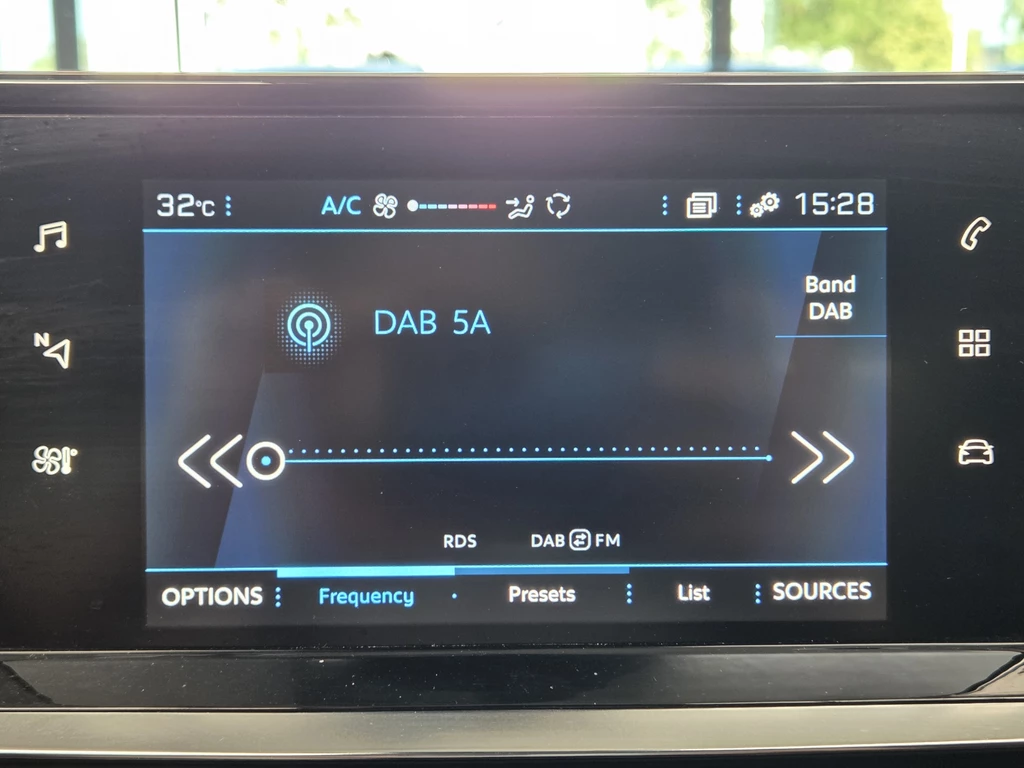 Peugeot 208 – foto 36