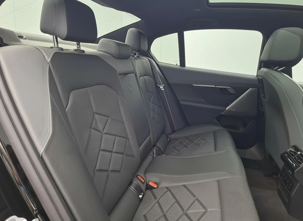 BMW i5 – foto 22