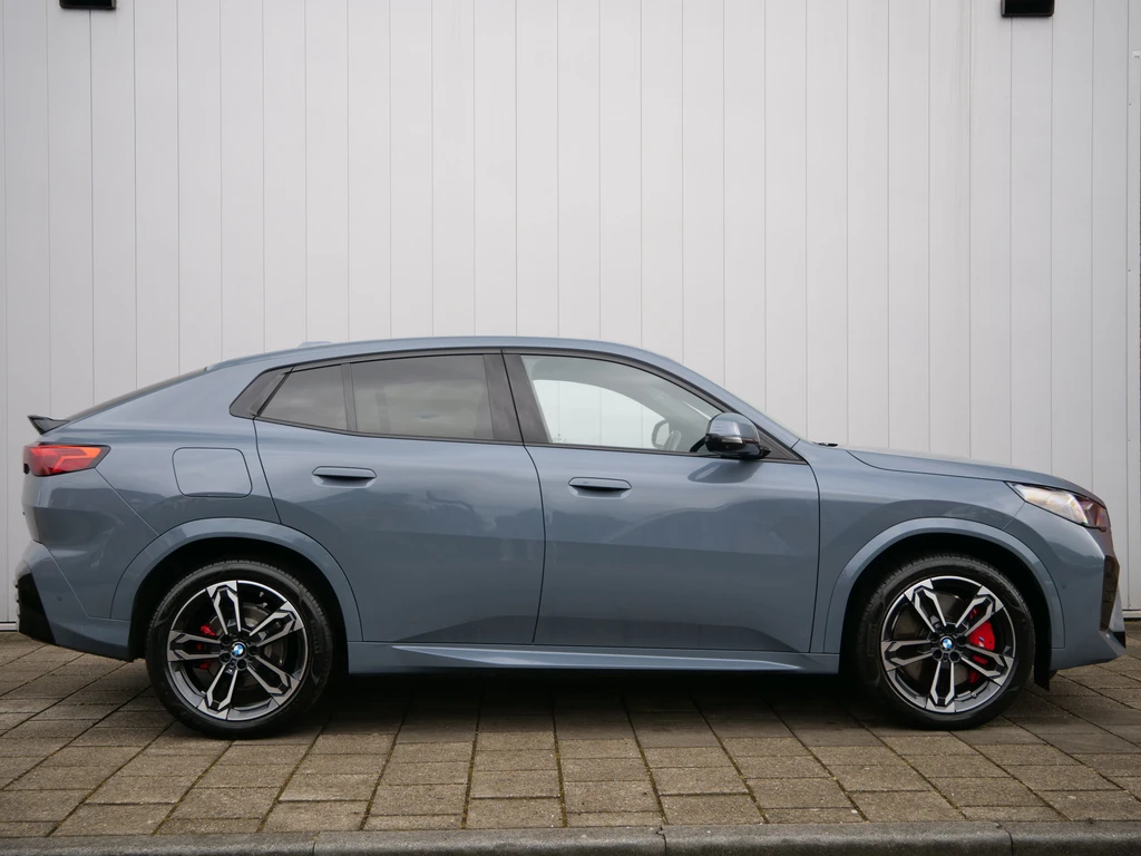 BMW iX2 – foto 6