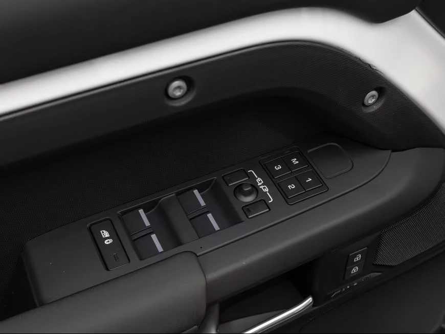 Land Rover Defender – foto 11