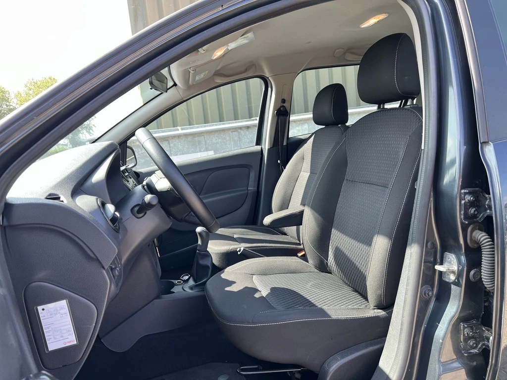 Dacia Logan – foto 10