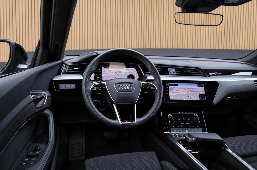 Audi e-tron – foto 10
