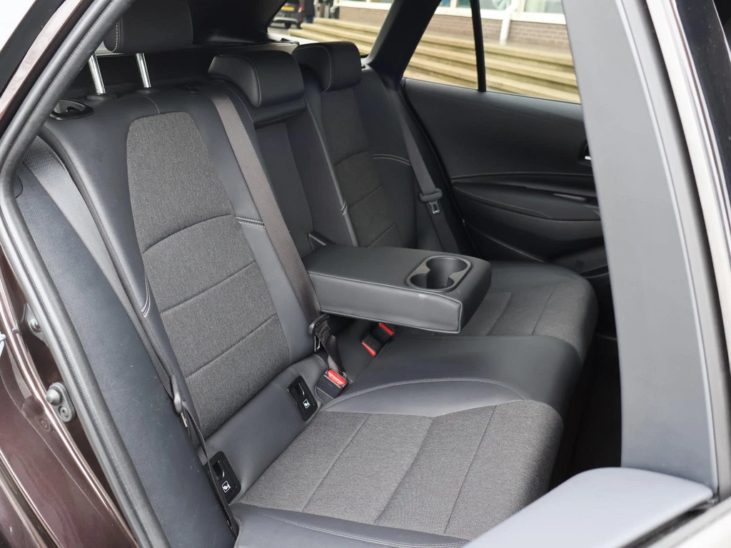 Toyota Corolla Touring Sports – foto 12