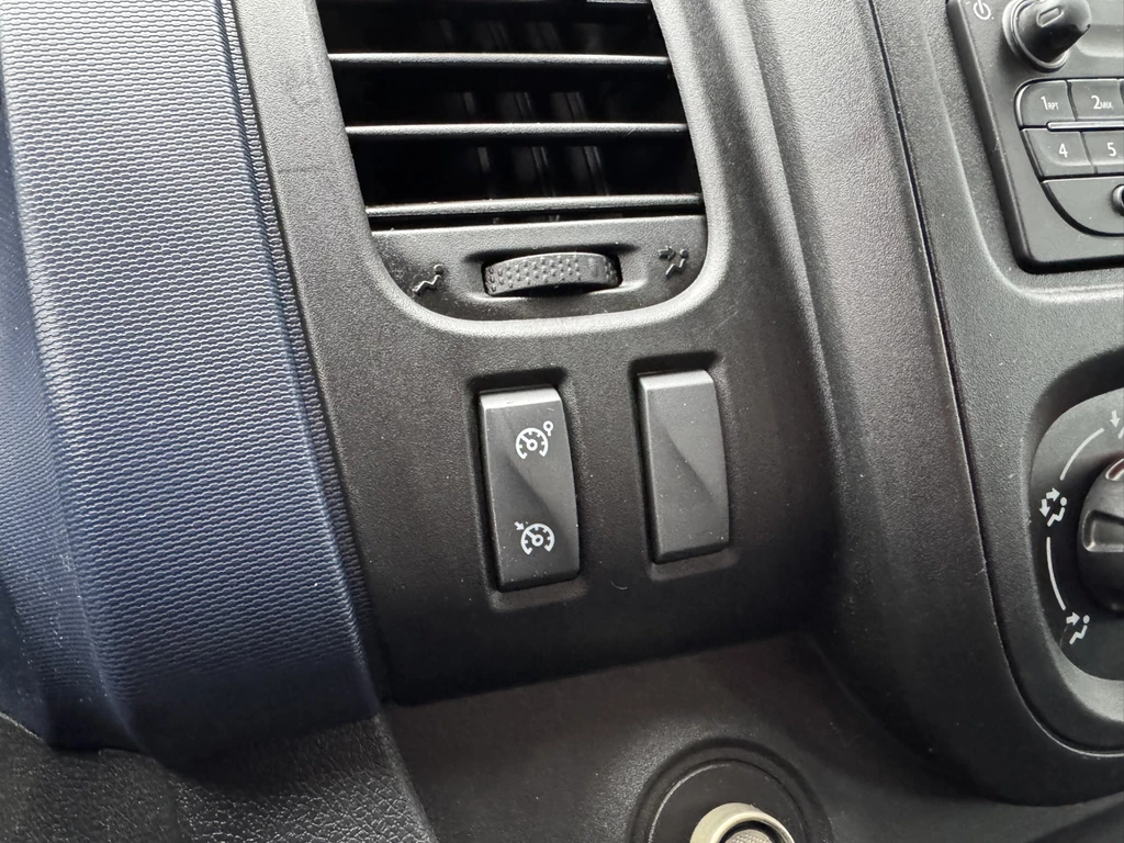 Opel Vivaro – foto 18