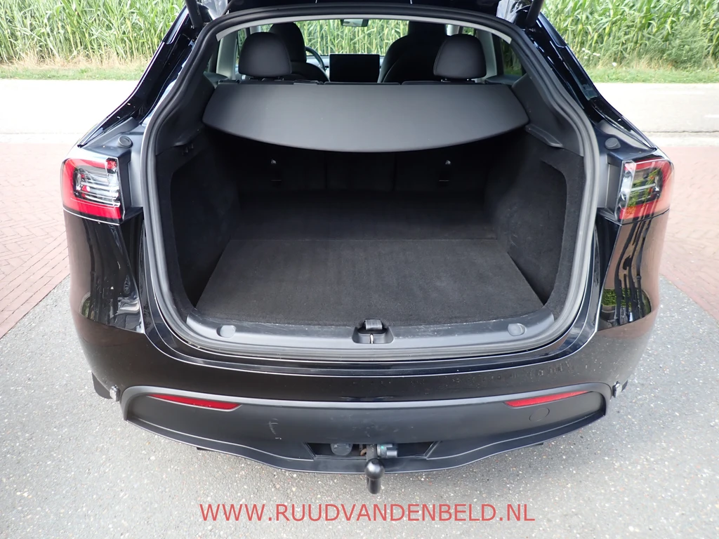 Tesla Model Y – foto 32