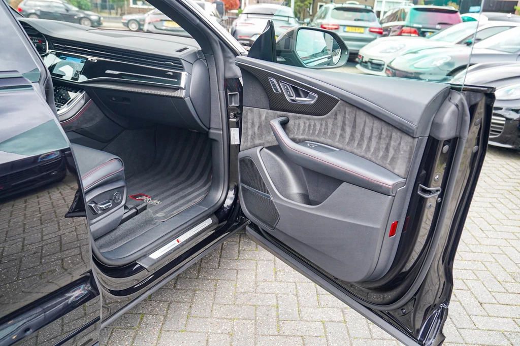 Audi RSQ8 – foto 34