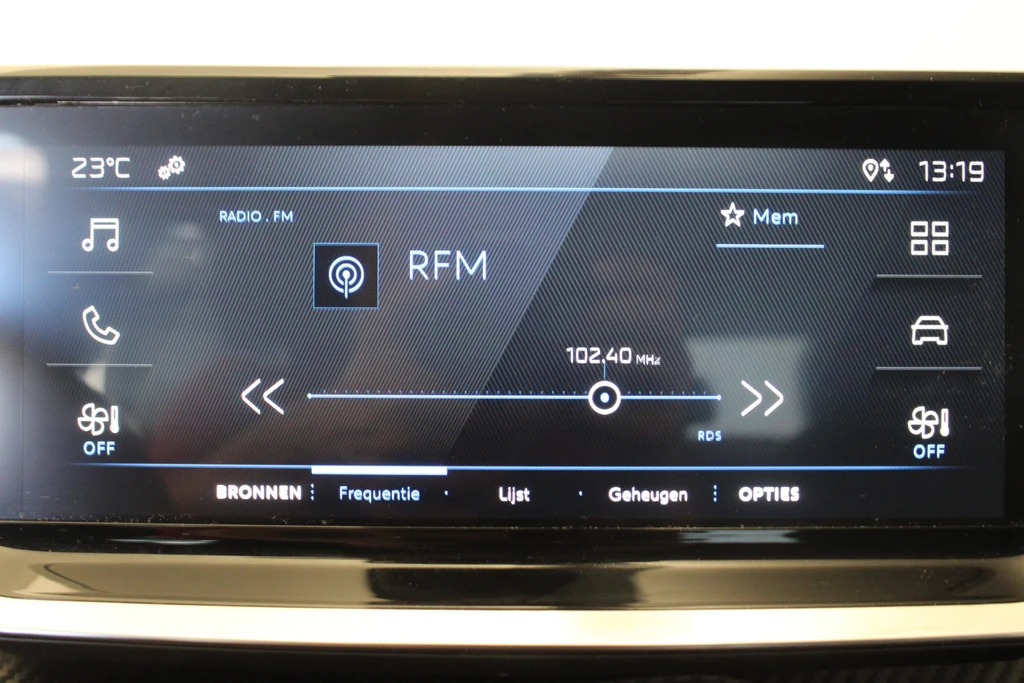 Peugeot 208 – foto 13