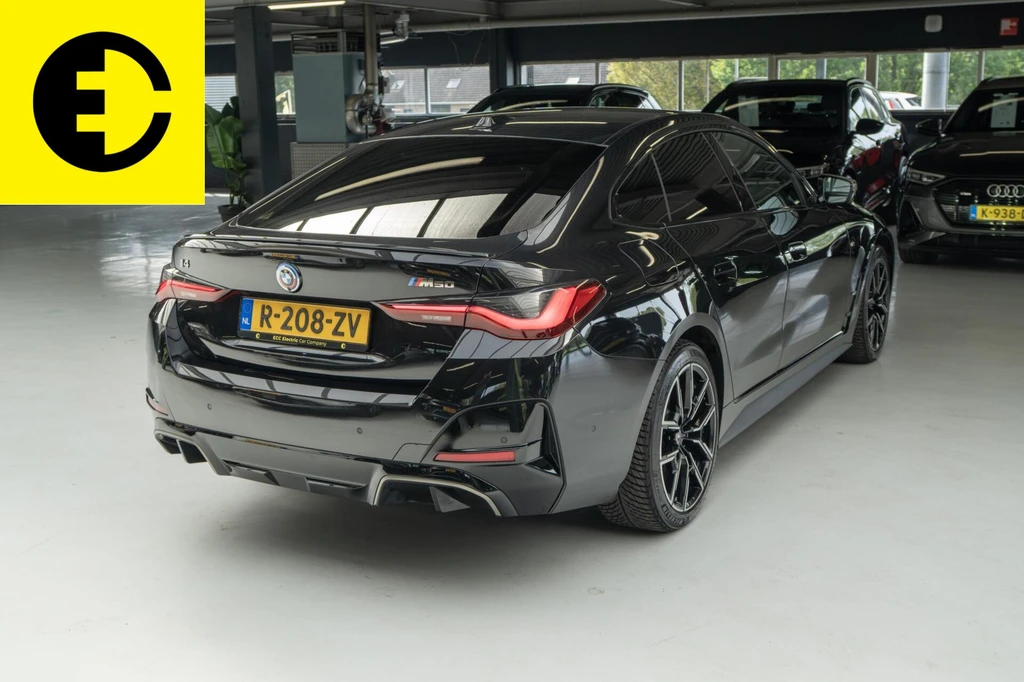 BMW i4 – foto 9