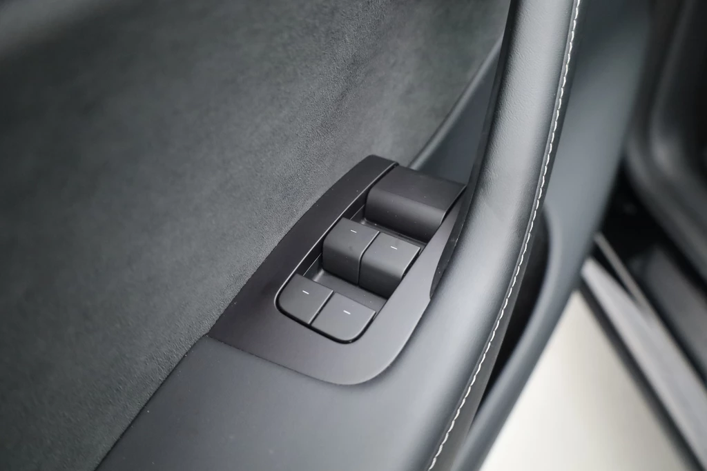 Tesla Model Y – foto 12