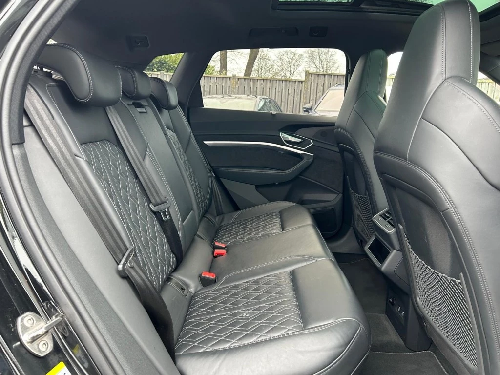 Audi e-tron – foto 10