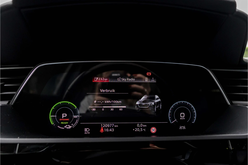 Audi e-tron – foto 11