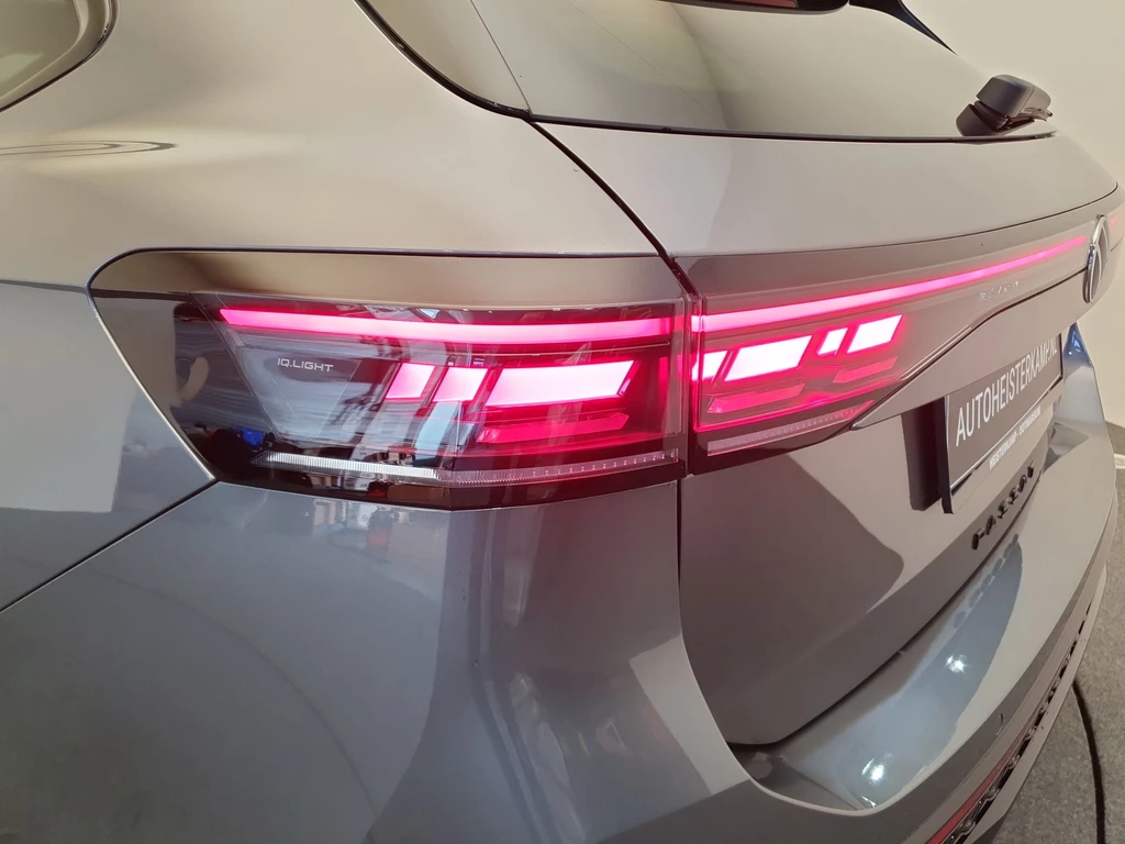 Volkswagen Passat – foto 12