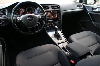 Volkswagen Golf – thumbnail 8