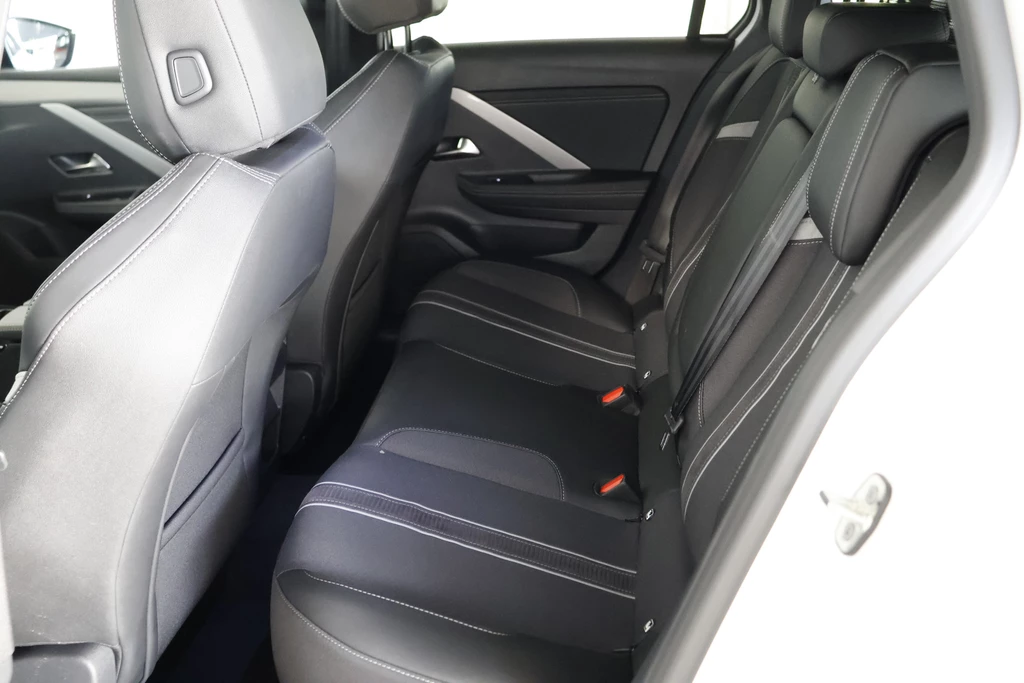 Opel Astra – foto 12