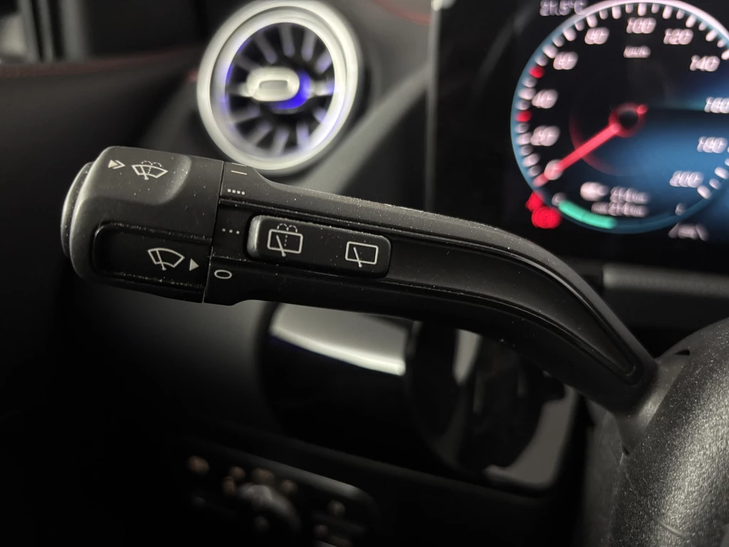 Mercedes-Benz EQA – foto 18
