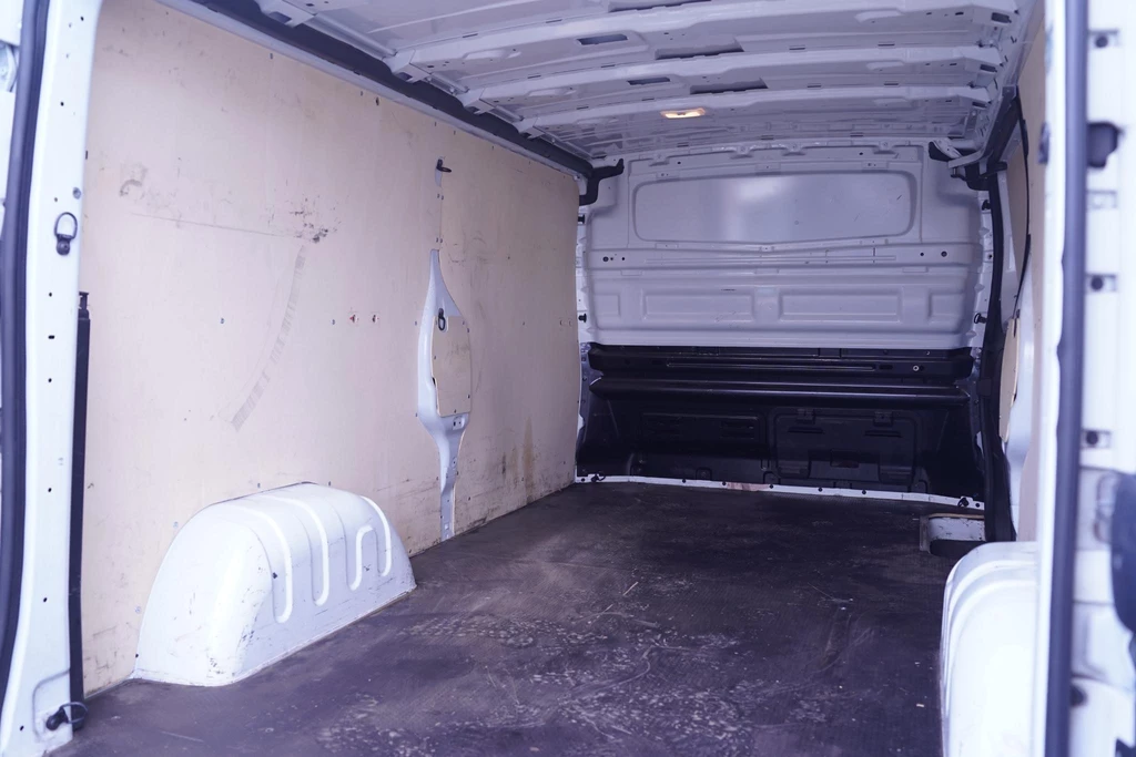 Nissan NV300 – foto 16