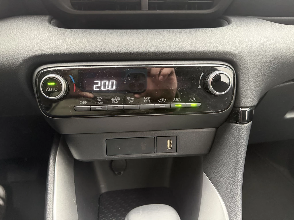 Toyota Yaris – foto 23