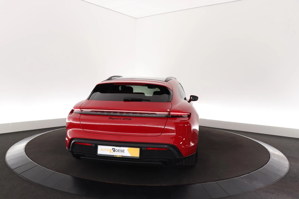 Porsche Taycan – foto 6