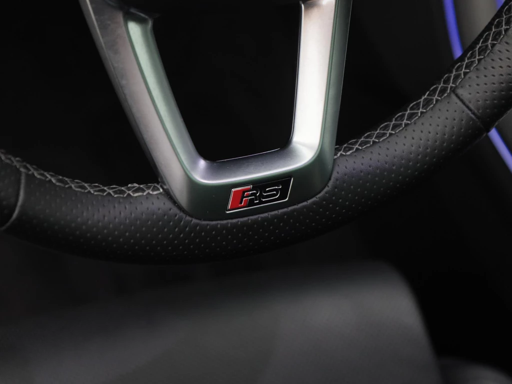 Audi RSQ8 – foto 31