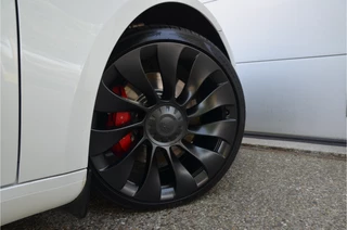Tesla Model 3 – thumbnail 9