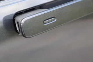 Land Rover Range Rover Velar – thumbnail 99