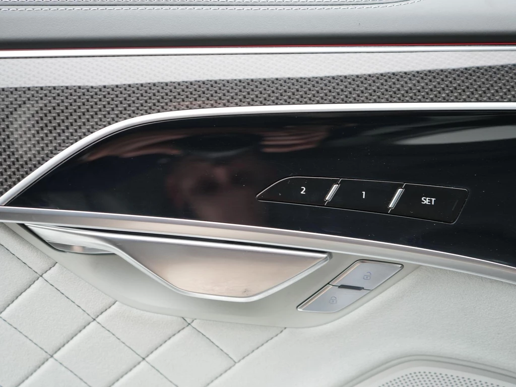 Audi A8 – foto 46