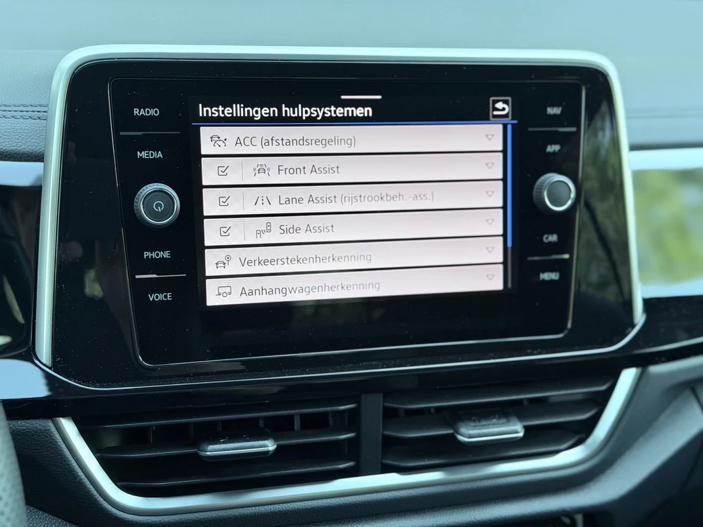 Volkswagen T-Roc – foto 22