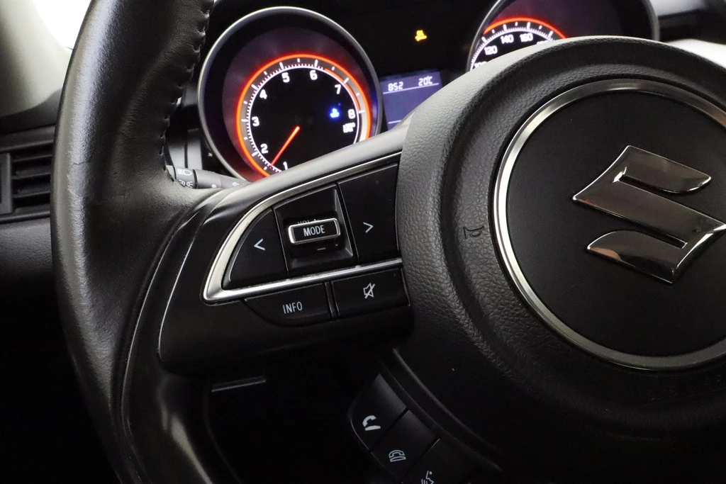Suzuki Swift – foto 16