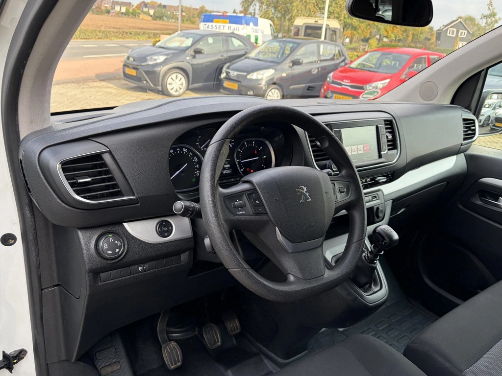 Peugeot Traveller – foto 14