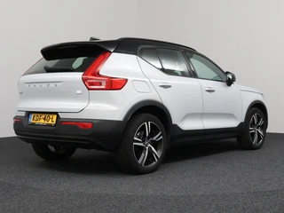 Volvo XC40 – thumbnail 3