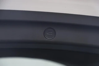 Tesla Model Y – thumbnail 12