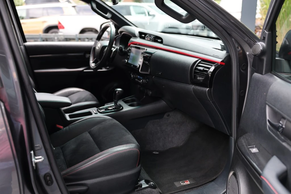 Toyota Hilux – foto 24