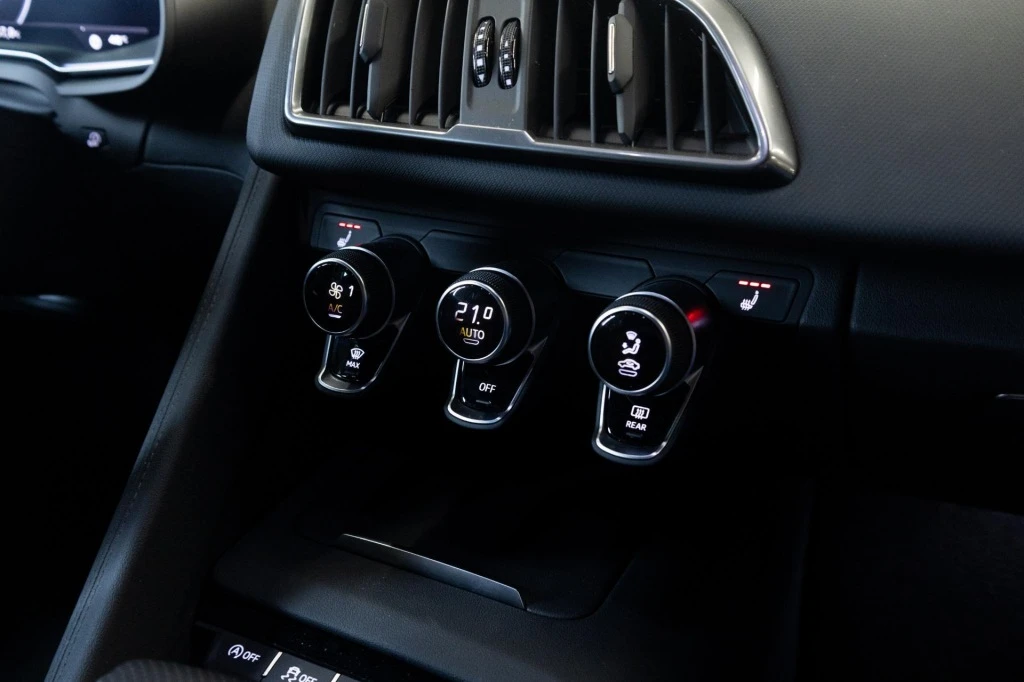 Audi R8 – foto 15