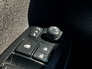 Toyota Yaris – thumbnail 23