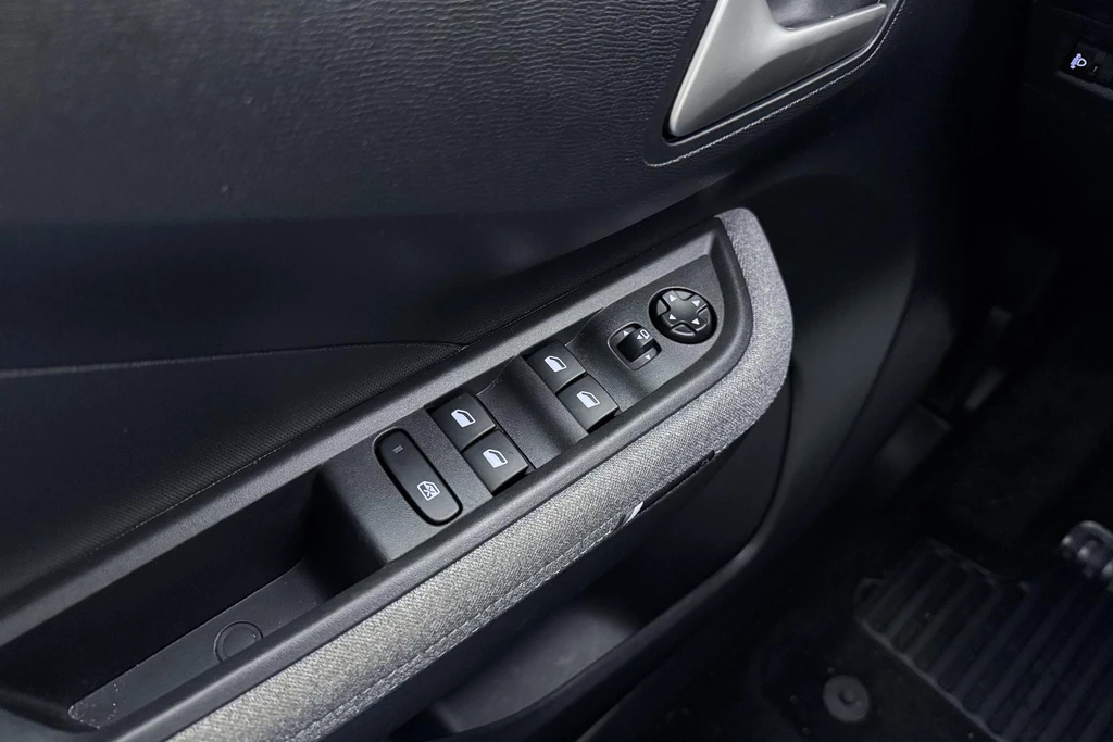Opel Frontera – foto 18