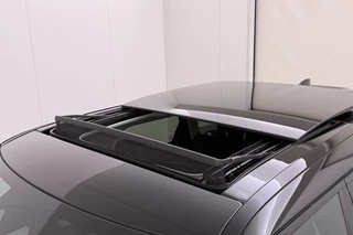 Land Rover Range Rover Velar – thumbnail 8