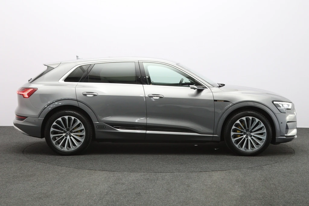 Audi e-tron – foto 7