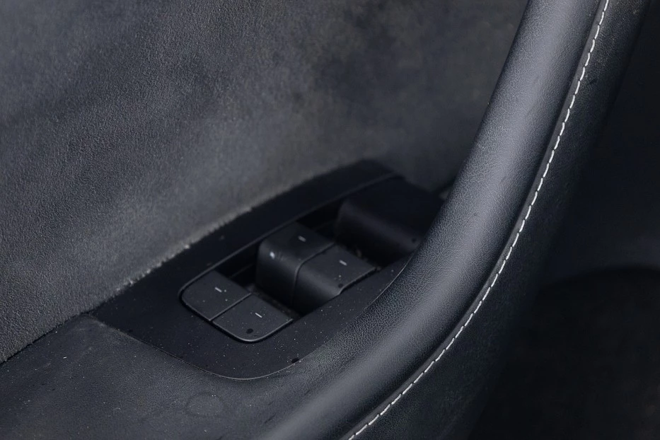 Tesla Model Y – foto 15