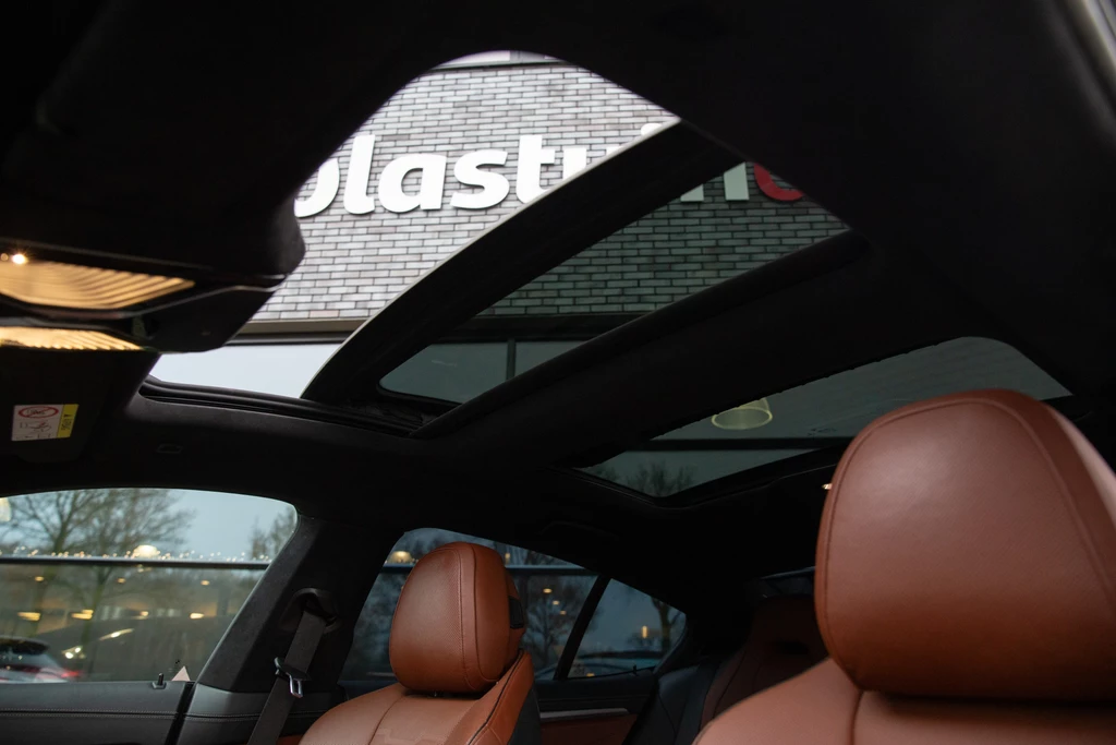BMW 8 Serie – foto 12