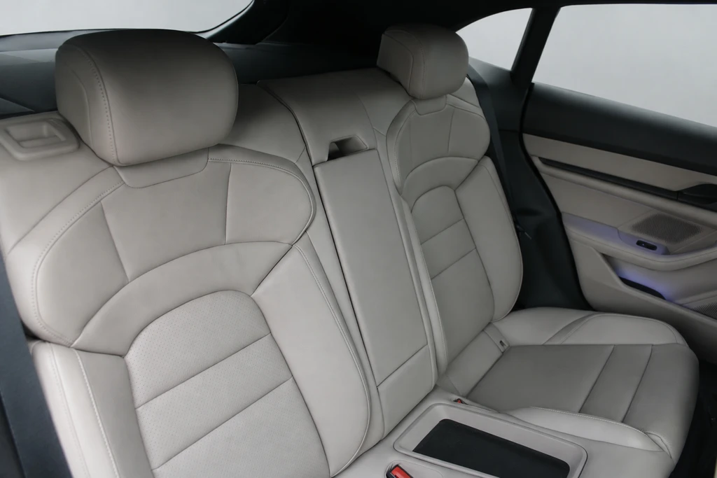 Porsche Taycan – foto 15
