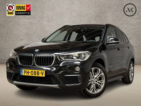 BMW X1 sDrive20i High Executive 192Pk Automaat (GROOT NAVI, CLIMATE, MEMORY SEATS, HEAD-UP DISPLAY, LEDER, STOELVERWARMING, SPORTSTOELEN, GETINT GLAS, CRUISE, NIEUWSTAAT)